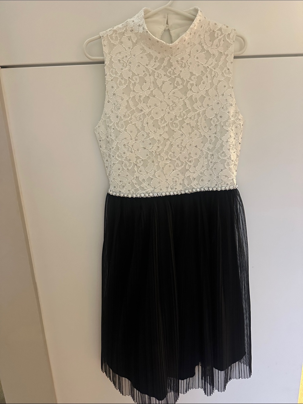 Speechless White Lace & Black Tulle Pearl Waist Dress